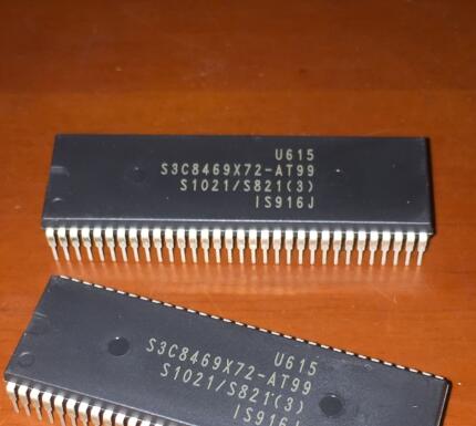 1PCS S3C8469X72-AT99