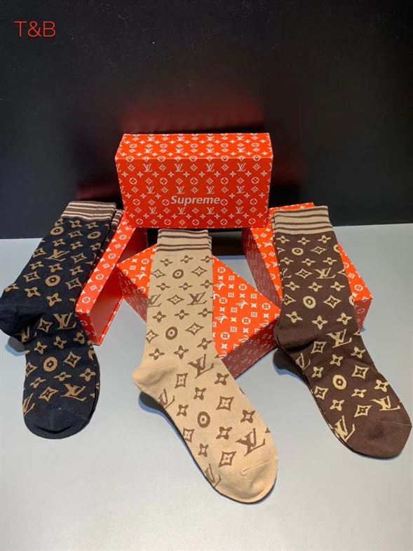 LOUIS VUITTON SOCKS – LVSS04
